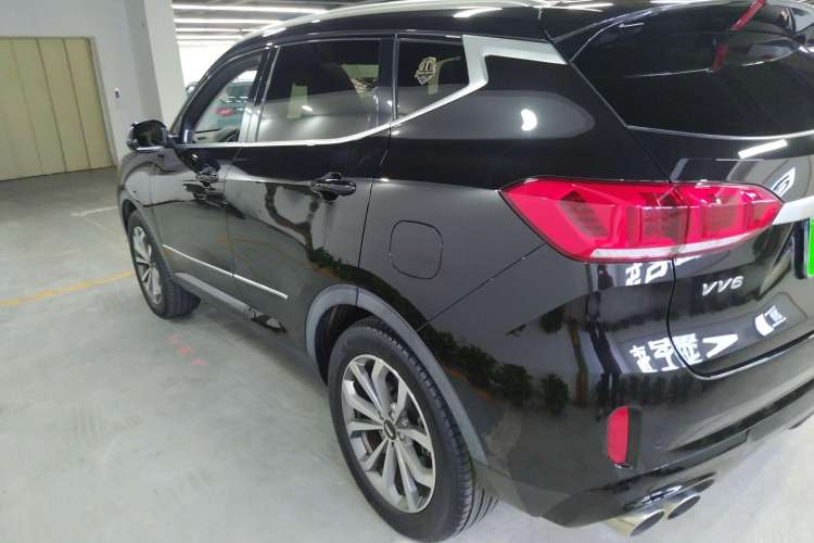 Used Wey VV6 2020 2.0T Two-Wheel Drive Smart Protection+ Left Side