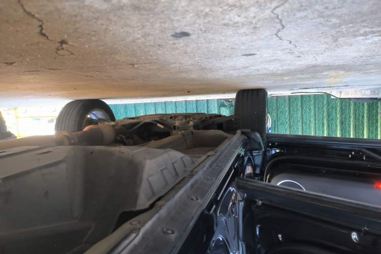 Used Wey VV6 2020 2.0T Two-Wheel Drive Smart Enjoyment+ Left Side Sill
