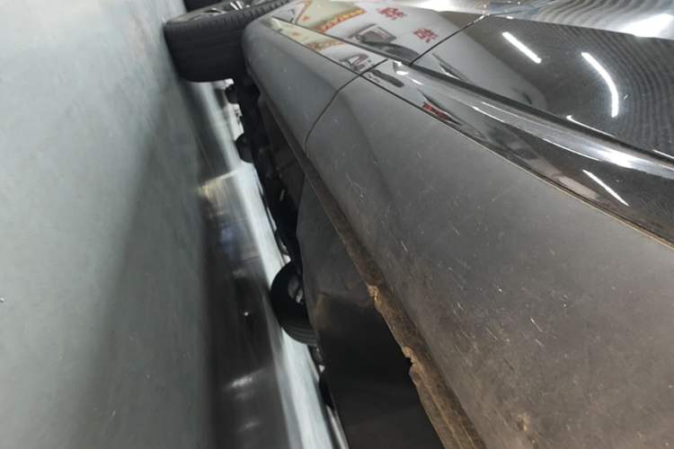 Used Wey VV6 2020 2.0T Two-Wheel Drive Zhiyue+ Left Side Sill