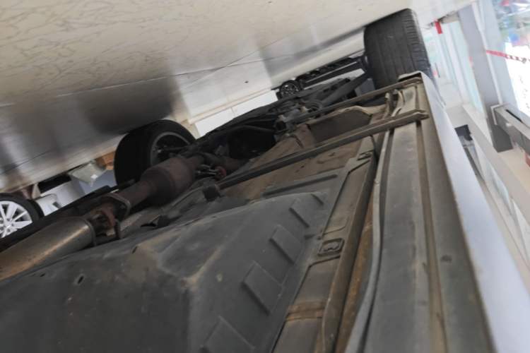 Used Wey VV6 2020 2.0T Two-Wheel Drive Smart Enjoyment+ Left Side Sill