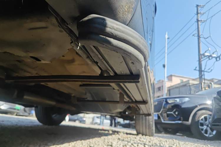 Used Wey VV6 2020 2.0T Two-Wheel Drive Smart Protection+ Left Side Sill