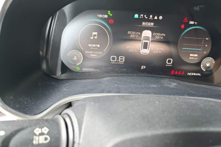 Used Wey VV6 2020 2.0T Two-Wheel Drive Smart Enjoyment+ Odometer Close Up