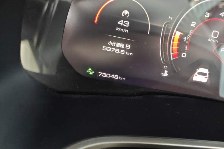 Used Wey VV6 2020 2.0T Two-Wheel Drive Smart Protection+ Odometer Close Up