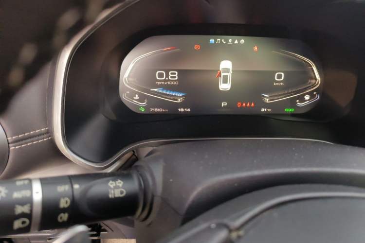 Used Wey VV6 2020 2.0T Two-Wheel Drive Smart Enjoyment+ Odometer Close Up