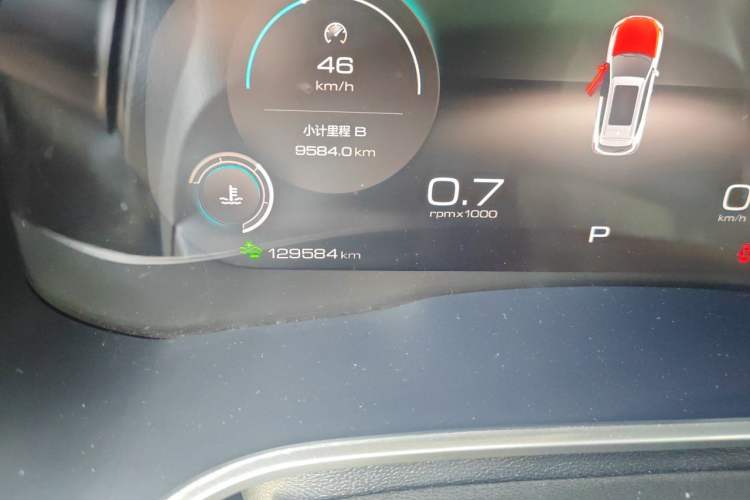 Used Wey VV6 2020 2.0T Two-Wheel Drive Smart Enjoyment+ Odometer Close Up