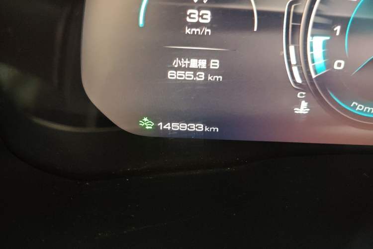 Used Wey VV6 2020 2.0T Two-Wheel Drive Smart Enjoyment+ Odometer Close Up