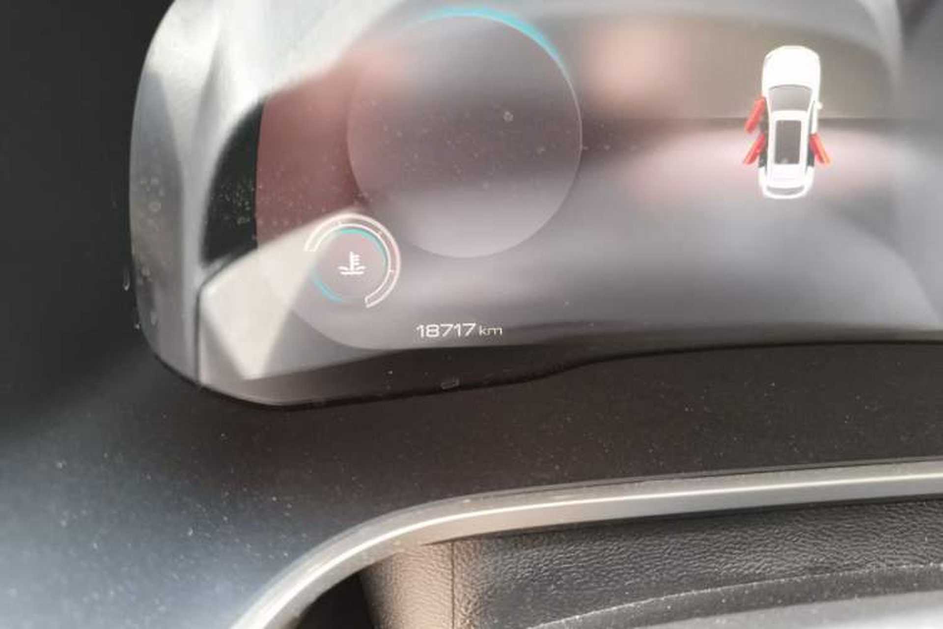 Used Wey VV6 2020 2.0T Two-Wheel Drive Smart Protection+ Odometer Close Up