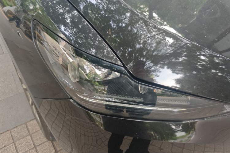 Used Wey VV6 2020 2.0T Two-Wheel Drive Smart Enjoyment+ Right Front Headlight