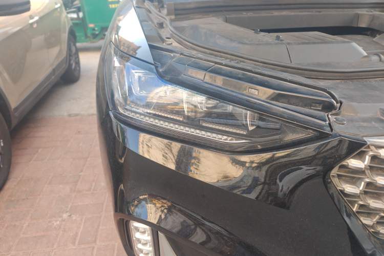 Used Wey VV6 2020 2.0T Two-Wheel Drive Smart Protection+ Right Front Headlight