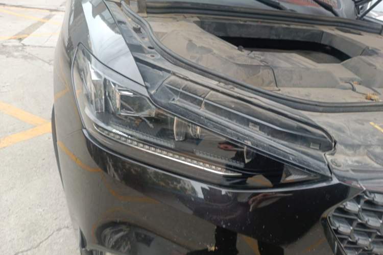 Used Wey VV6 2020 2.0T Two-Wheel Drive Smart Protection+ Right Front Headlight