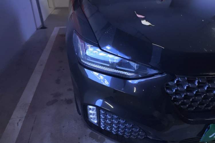 Used Wey VV6 2020 2.0T Two-Wheel Drive Smart Enjoyment+ Right Front Headlight