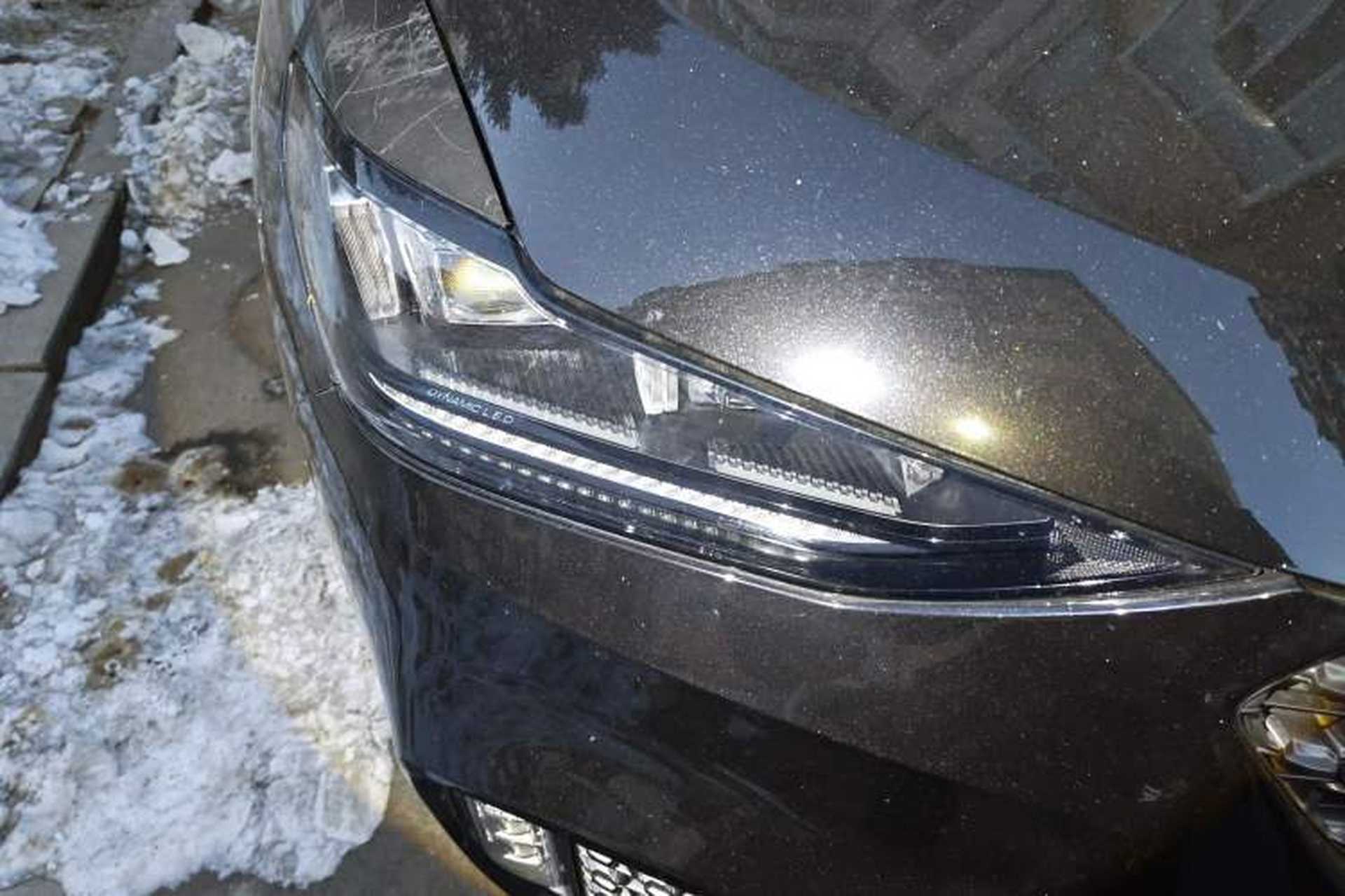 Used Wey VV6 2020 2.0T Two-Wheel Drive Smart Enjoyment+ Right Front Headlight