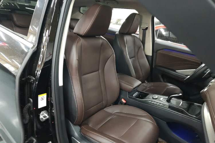 Used Wey VV6 2020 2.0T Two-Wheel Drive Zhiyue+ Right Front Seat