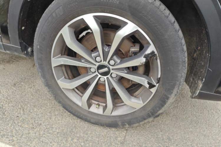 Used Wey VV6 2020 2.0T Two-Wheel Drive Smart Protection+ Right Front Wheel Hub