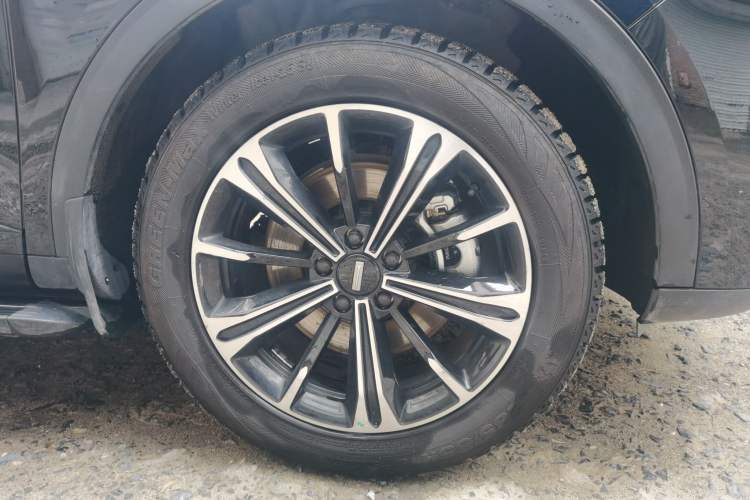 Used Wey VV6 2020 2.0T Four-Wheel Drive Zhiyu+ Right Front Wheel Hub