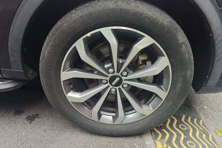 Used Wey VV6 2020 2.0T Two-Wheel Drive Smart Enjoyment+ Right Front Wheel Hub