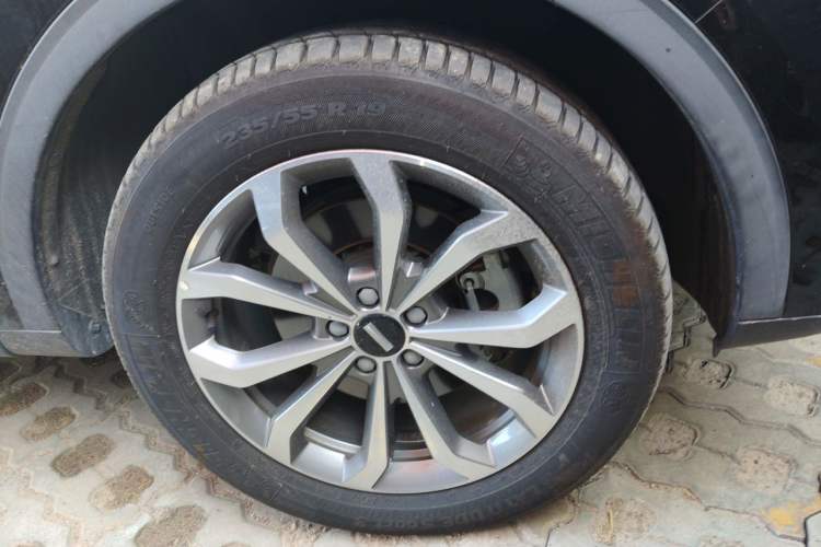 Used Wey VV6 2020 2.0T Two-Wheel Drive Smart Protection+ Right Front Wheel Hub