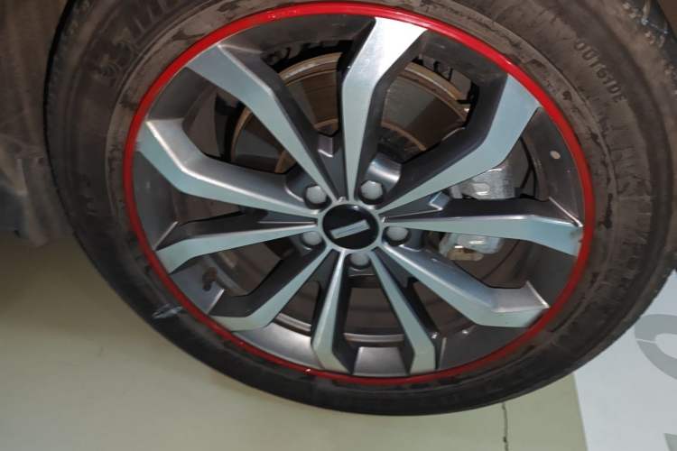 Used Wey VV6 2020 2.0T Two-Wheel Drive Smart Enjoyment+ Right Front Wheel Hub