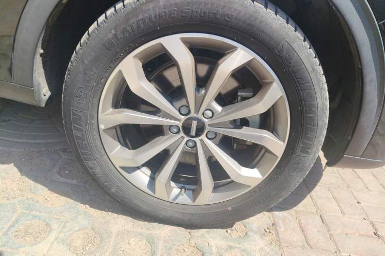 Used Wey VV6 2020 2.0T Two-Wheel Drive Smart Protection+