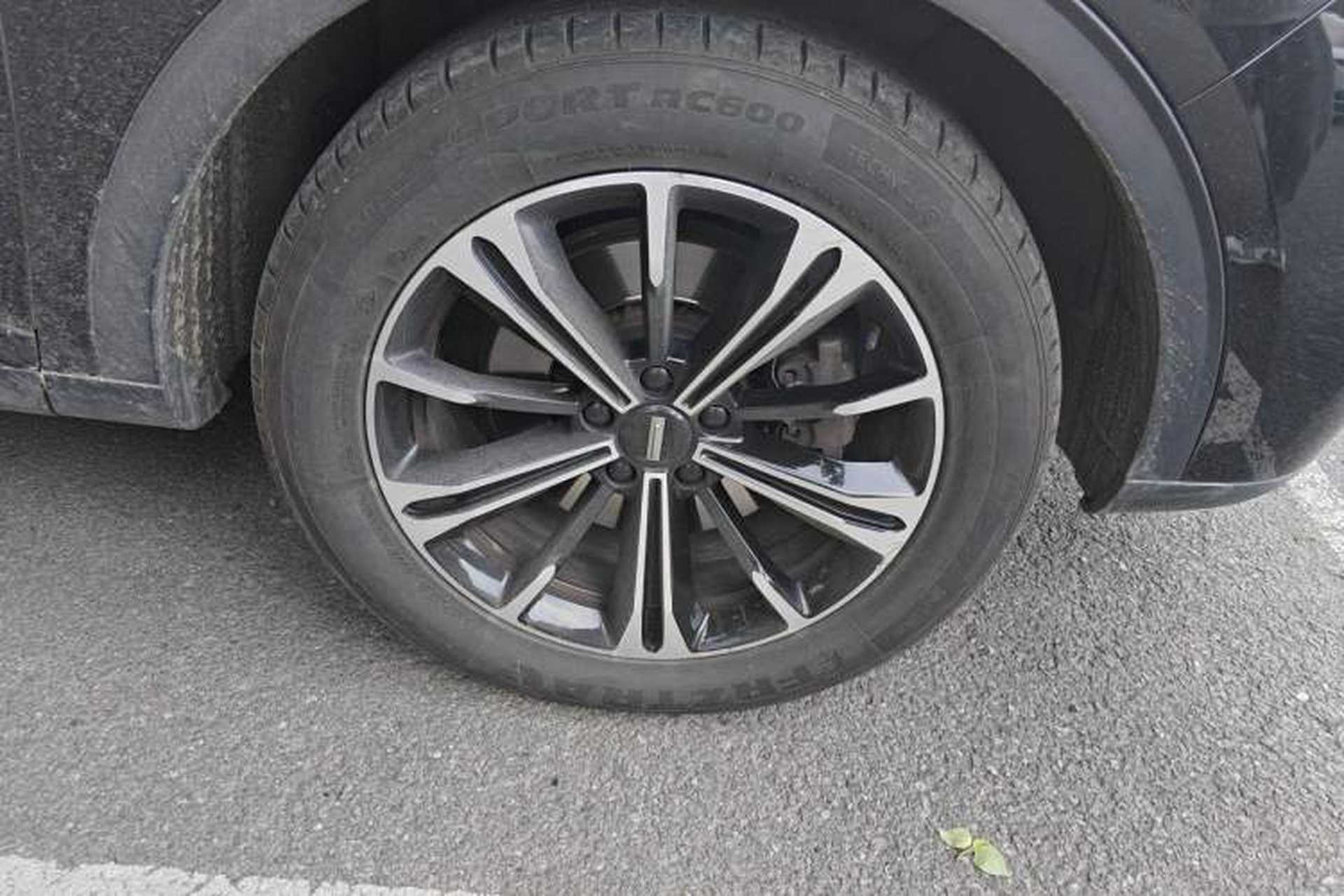 Used Wey VV6 2020 2.0T Two-Wheel Drive Smart Enjoyment+ Right Front Wheel Hub