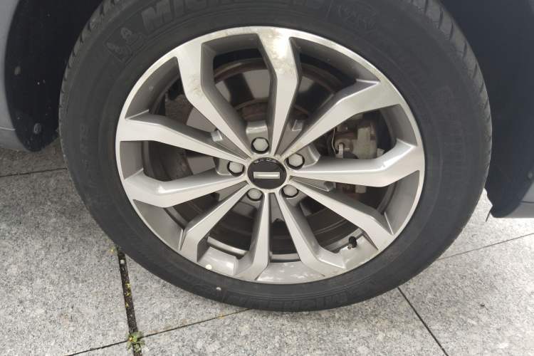 Used Wey VV6 2020 2.0T Two-Wheel Drive Smart Protection+ Right Front Wheel Hub