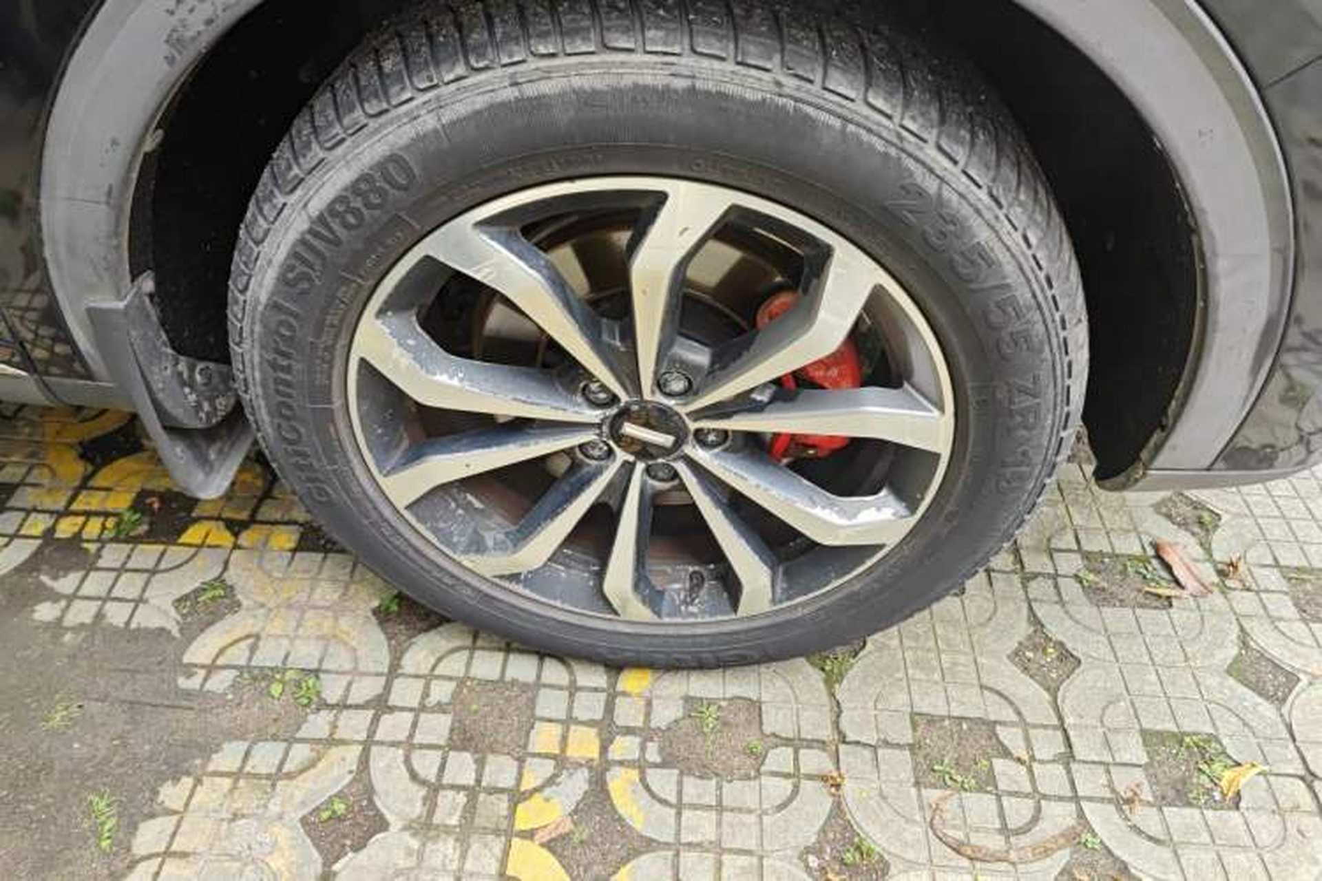 Used Wey VV6 2020 2.0T Four-Wheel Drive Zhiyu+ Right Front Wheel Hub