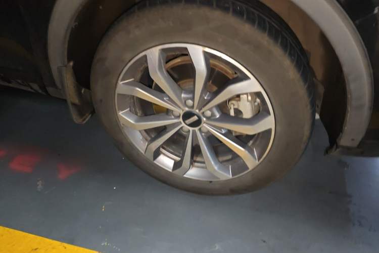 Used Wey VV6 2020 2.0T Two-Wheel Drive Smart Enjoyment+ Right Front Wheel Hub