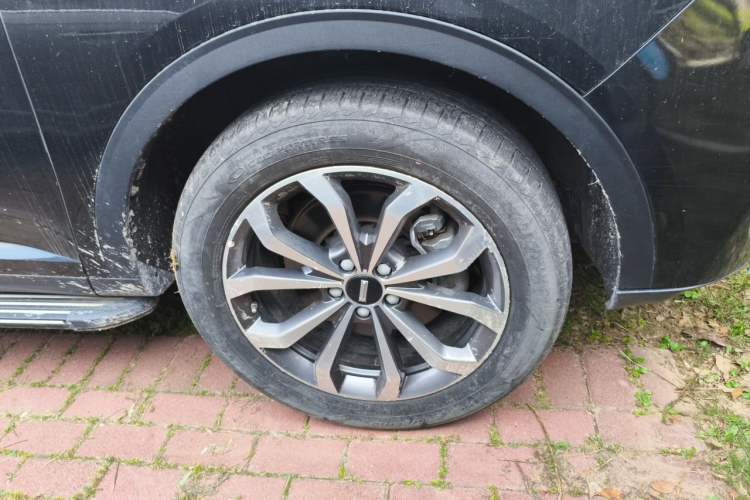 Used Wey VV6 2020 2.0T Two-Wheel Drive Smart Protection+ Right Front Wheel Hub