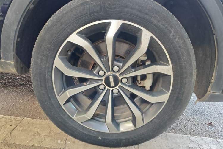 Used Wey VV6 2020 2.0T Two-Wheel Drive Smart Protection+ Right Front Wheel Hub