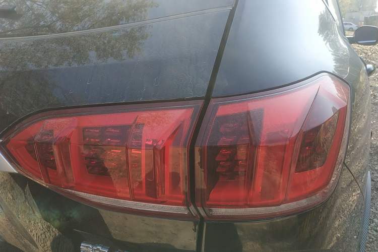 Used Wey VV6 2020 2.0T Four-Wheel Drive Zhiyu+ Right Rear Taillight