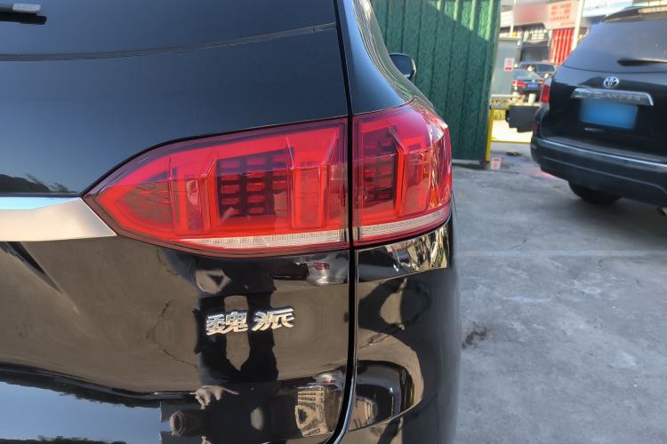 Used Wey VV6 2020 2.0T Two-Wheel Drive Smart Enjoyment+ Right Rear Taillight