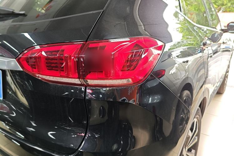 Used Wey VV6 2020 2.0T Four-Wheel Drive Zhiyu+ Right Rear Taillight