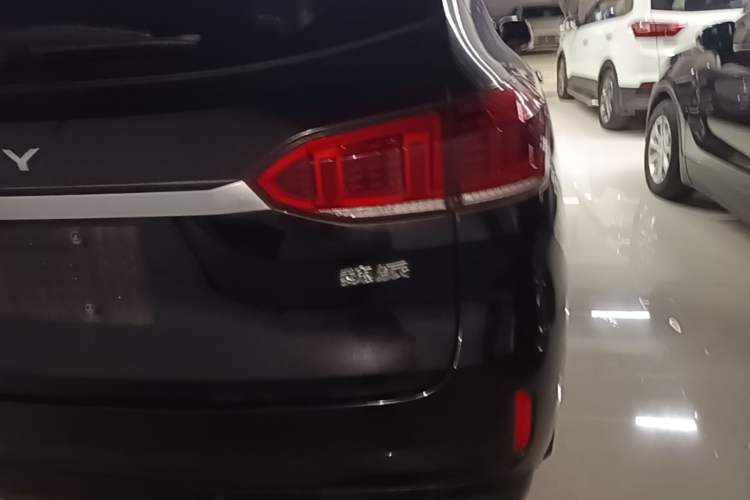 Used Wey VV6 2020 2.0T Two-Wheel Drive Smart Enjoyment+ Right Rear Taillight