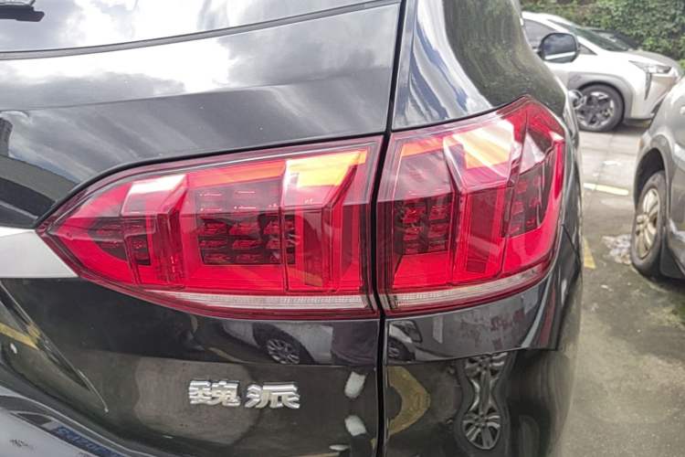 Used Wey VV6 2020 2.0T Two-Wheel Drive Smart Protection+ Right Rear Taillight