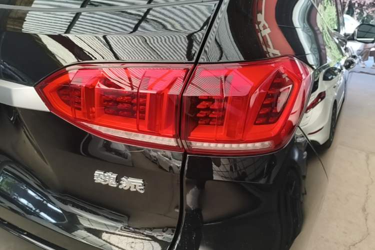 Used Wey VV6 2020 2.0T Two-Wheel Drive Smart Protection+ Right Rear Taillight