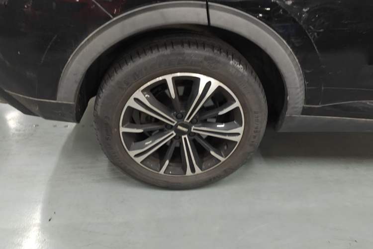 Used Wey VV6 2020 2.0T Two-Wheel Drive Zhiyue+ Right Rear Wheel Hub