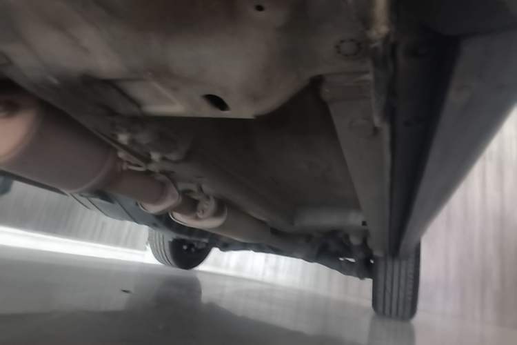 Used Wey VV6 2020 2.0T Two-Wheel Drive Zhiyue+ Right Side Sill