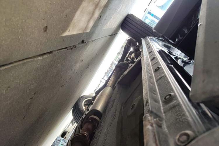 Used Wey VV6 2020 2.0T Two-Wheel Drive Smart Protection+ Right Side Sill
