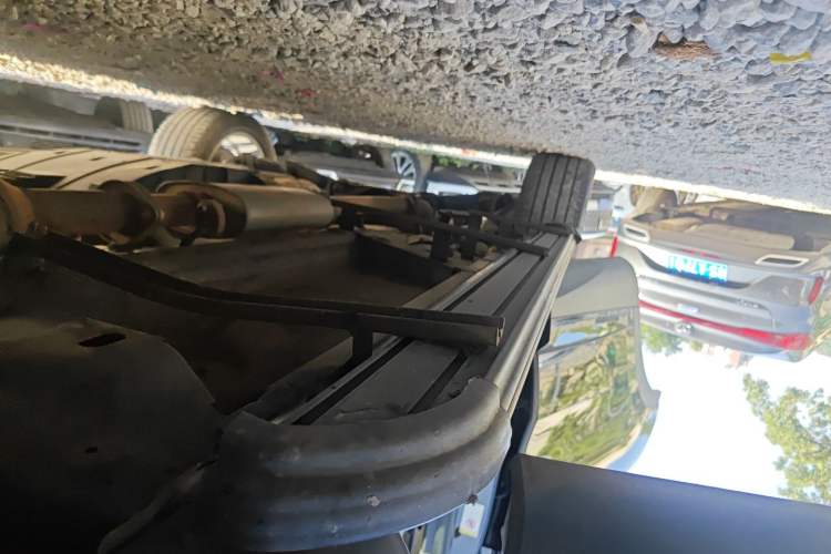 Used Wey VV6 2020 2.0T Two-Wheel Drive Smart Protection+ Right Side Sill