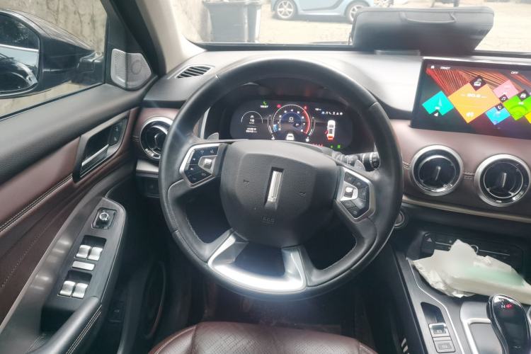Used Wey VV6 2020 2.0T Four-Wheel Drive Zhiyu+ Steering Wheel