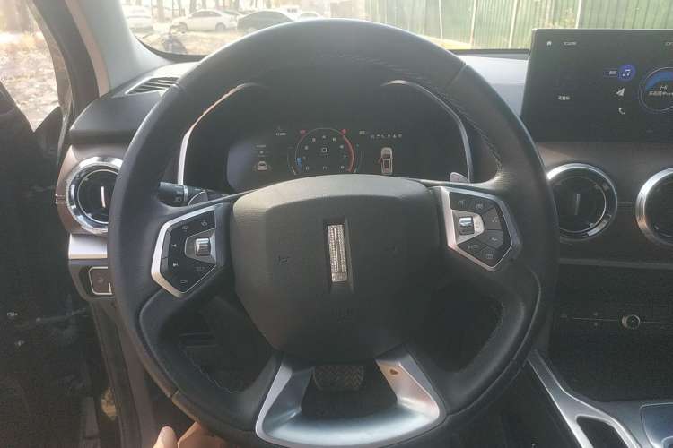 Used Wey VV6 2020 2.0T Four-Wheel Drive Zhiyu+ Steering Wheel