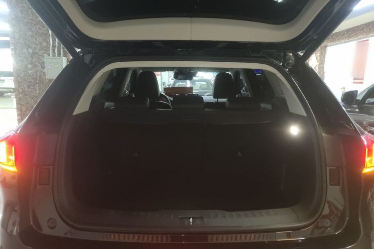 Used Wey VV6 2020 2.0T Four-Wheel Drive Zhiyu+
