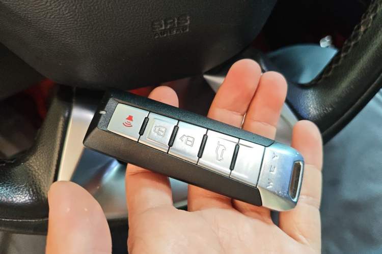Used Wey VV6 2020 2.0T Two-Wheel Drive Smart Enjoyment+ Vehicle Key