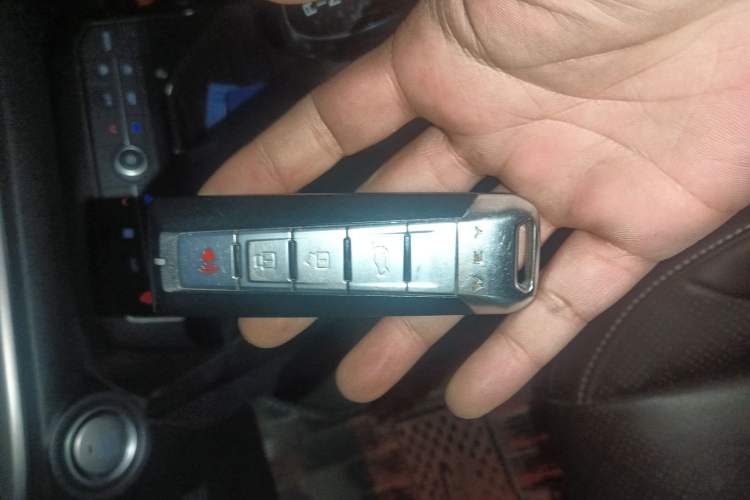 Used Wey VV6 2020 2.0T Two-Wheel Drive Smart Protection+ Vehicle Key
