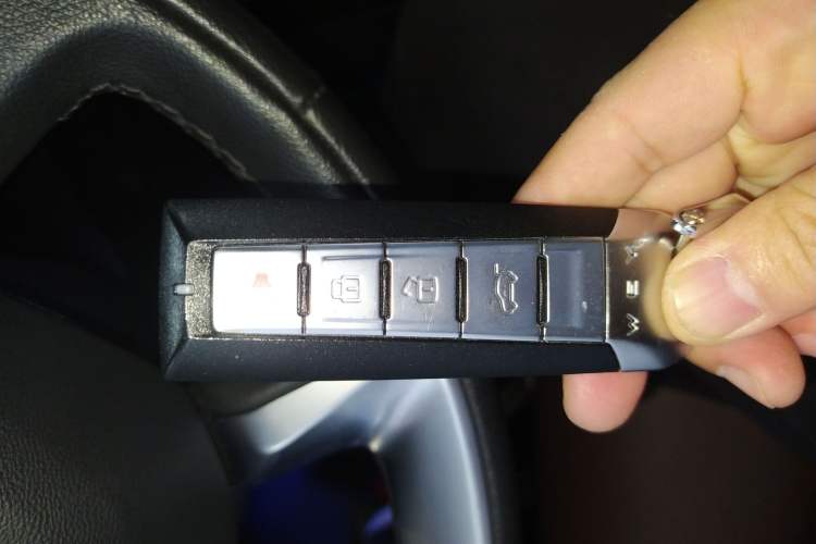 Used Wey VV6 2020 2.0T Two-Wheel Drive Smart Protection+ Vehicle Key