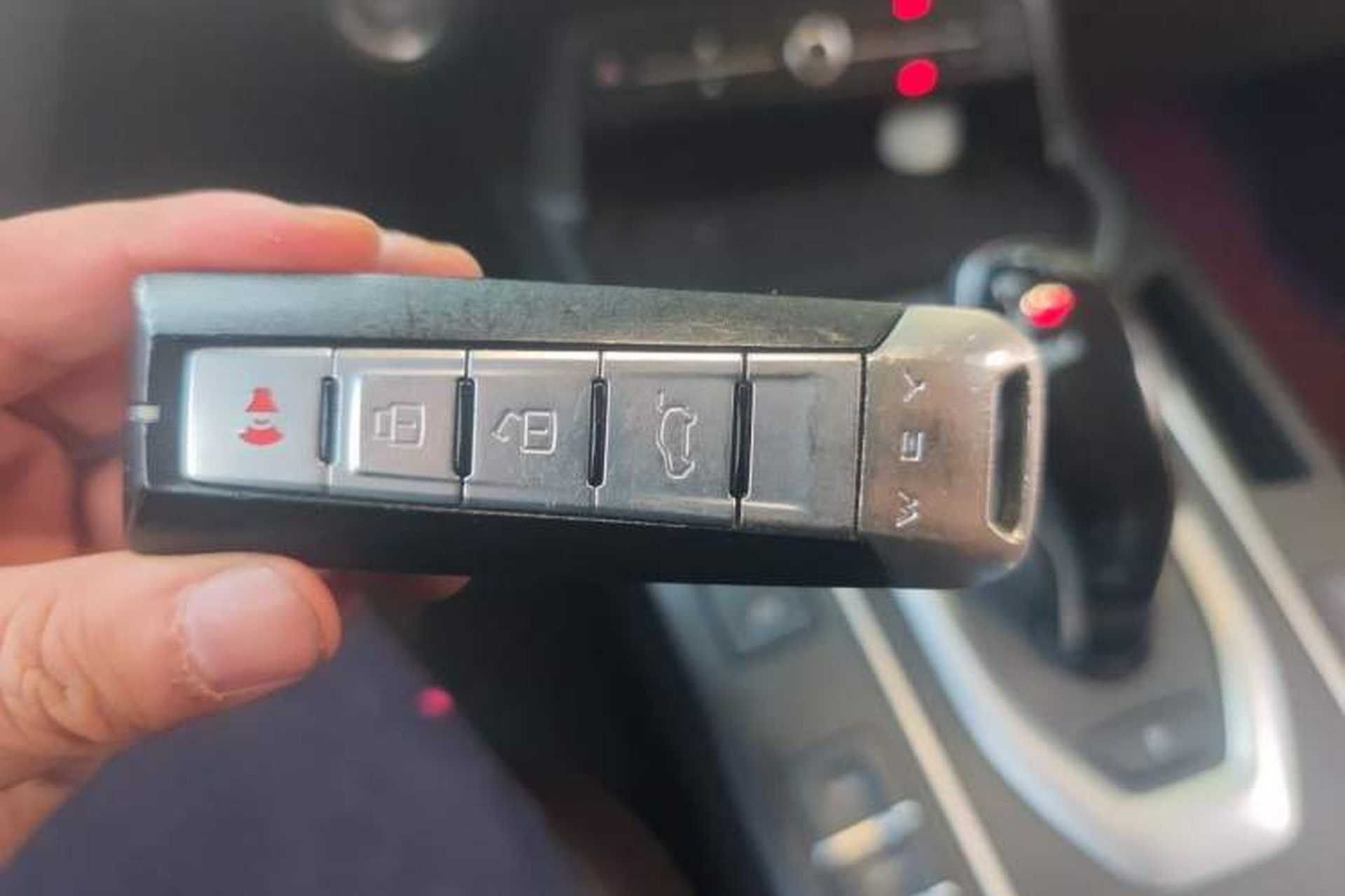 Used Wey VV6 2020 2.0T Two-Wheel Drive Smart Protection+ Vehicle Key