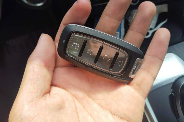 Used Wey VV6 2020 2.0T Two-Wheel Drive Smart Protection+ Vehicle Key