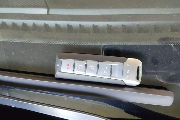 Used Wey VV6 2020 2.0T Two-Wheel Drive Smart Protection+ Vehicle Key