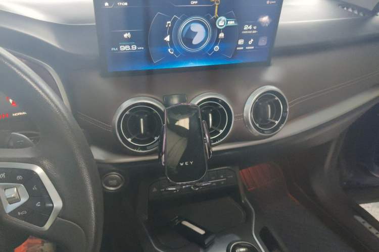 Used Wey VV6 2020 2.0T Two-Wheel Drive Smart Protection+ Audio And AC Panel