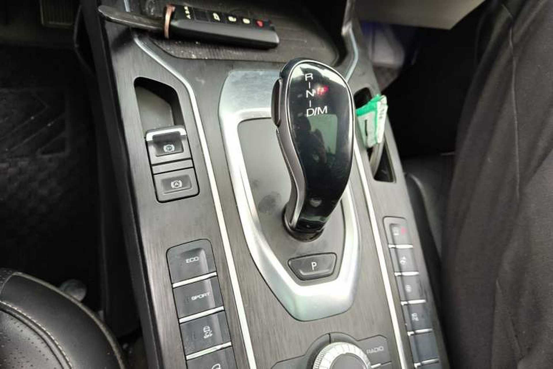 Used Wey VV6 2020 2.0T Two-Wheel Drive Smart Enjoyment+ Gear Lever